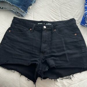 Black Old Navy Women’s Jean shorts size 12
